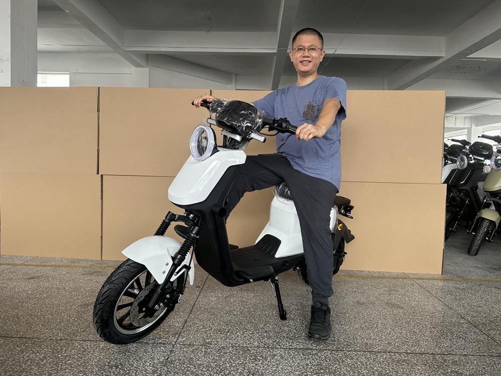 Electric Motorcycle B7: Top Features
