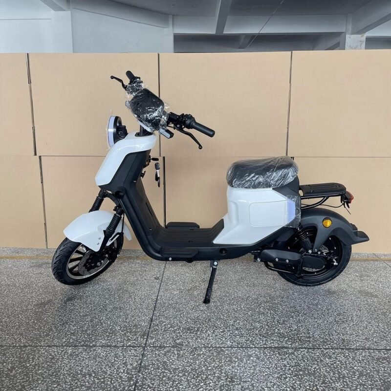 Electric Motorcycle Performance: Top Speed and Range