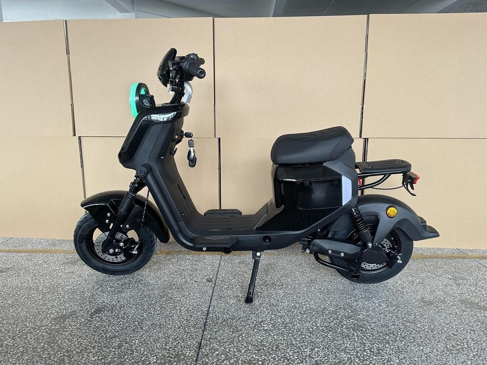 Innovation and Efficiency: Electric Motorcycle I2